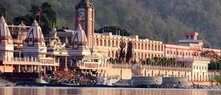 Parmarth Niketan Ashram - Places to Visit in Rishikesh - Gola Holidays - Slide 3